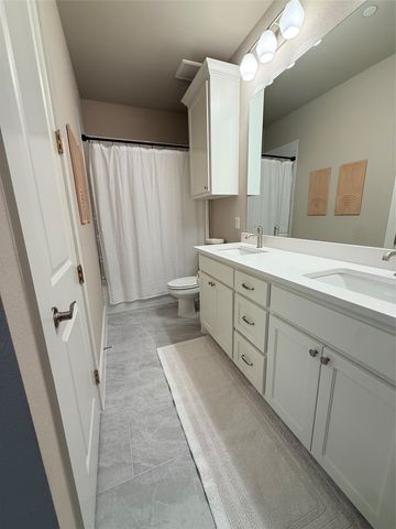 8044 Thomas Crossing, North Richland Hills, TX 76180