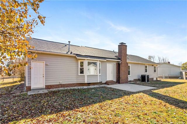 5804 Highstan Court, Fayetteville, NC 28304