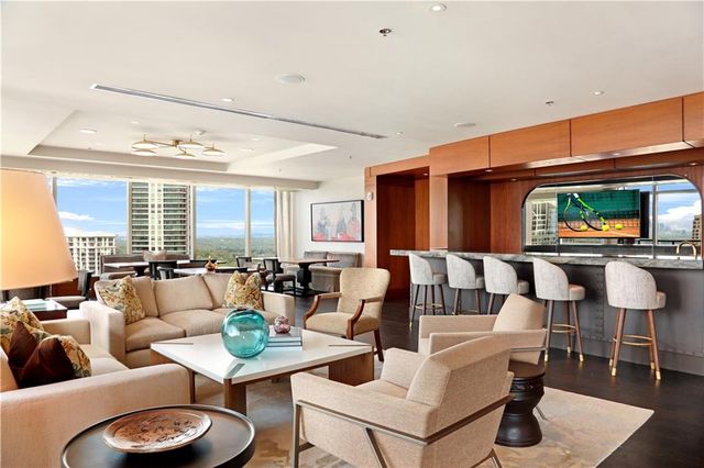 3630 Peachtree NE Road 2005, Atlanta, GA 30326