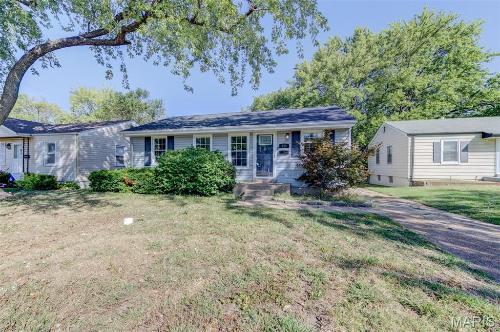 515 Marechal Lane, Florissant, MO 63031
