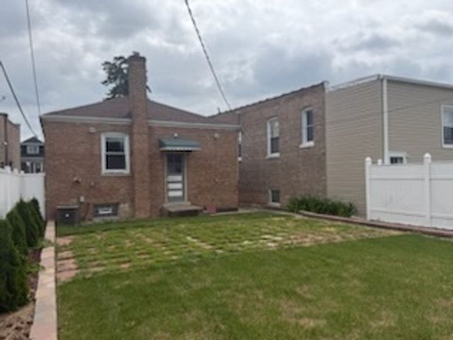 2504 S 57th Court, Cicero, IL 60804