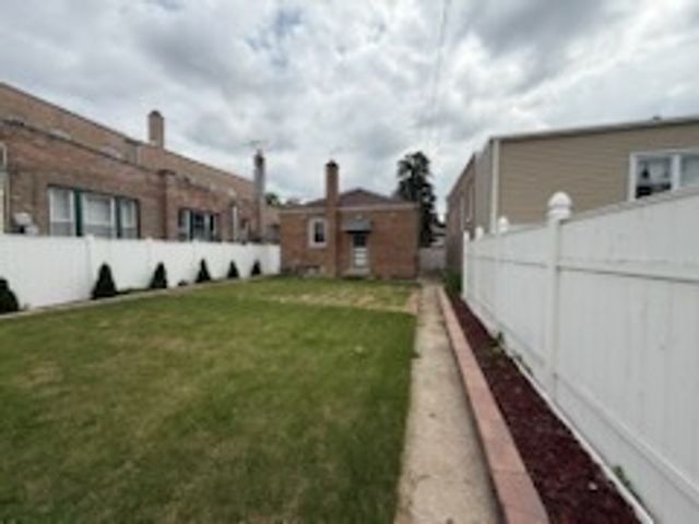 2504 S 57th Court, Cicero, IL 60804