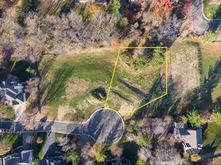 3941x White Oak Lane, Chanhassen, MN 55331