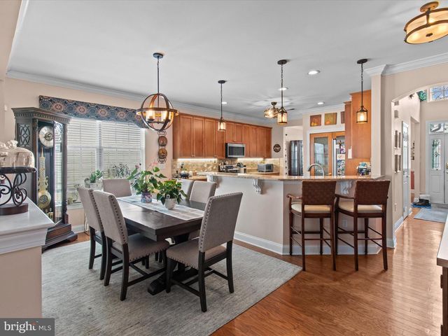 6 MARBELLA CT, Hamilton, NJ 08691