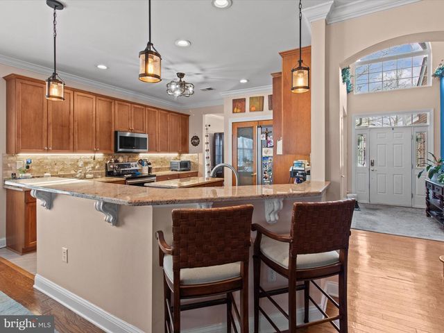 6 MARBELLA CT, Hamilton, NJ 08691