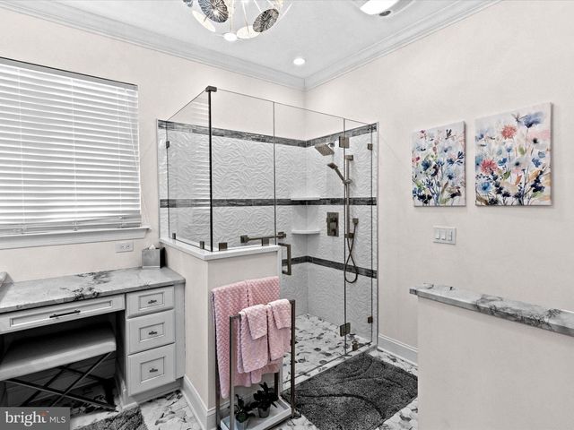 6 MARBELLA CT, Hamilton, NJ 08691