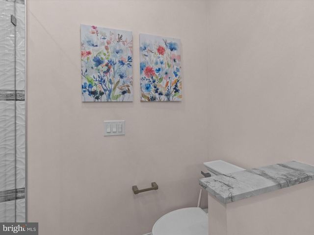 6 MARBELLA CT, Hamilton, NJ 08691