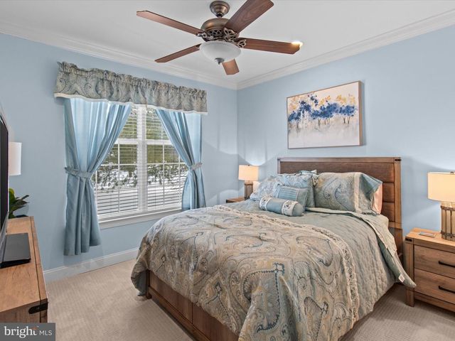 6 MARBELLA CT, Hamilton, NJ 08691