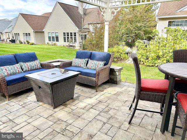 6 MARBELLA CT, Hamilton, NJ 08691