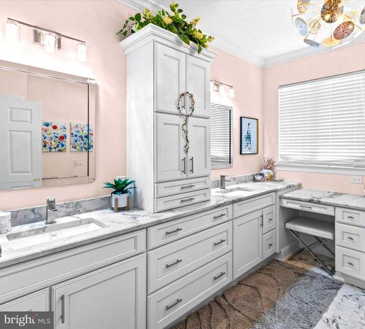 6 MARBELLA CT, Hamilton, NJ 08691