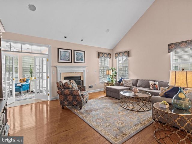 6 MARBELLA CT, Hamilton, NJ 08691