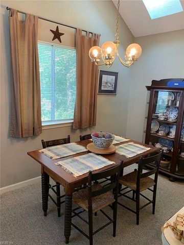 298 Nantucket PL, Newport News, VA 23606