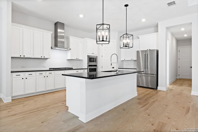 243 Wisteria View, Castroville, TX 78009