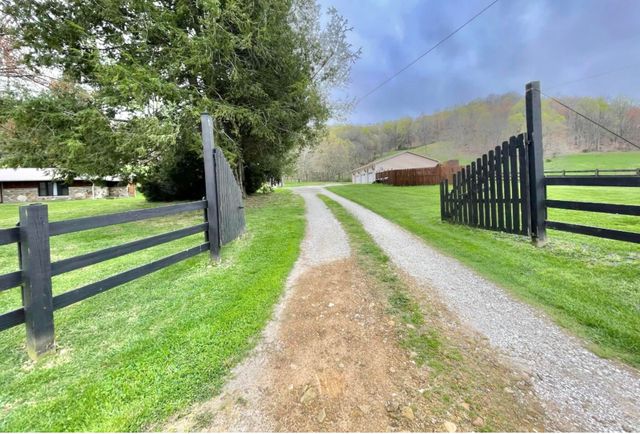 1459 Buck Lick Road, Tollesboro, KY 41189
