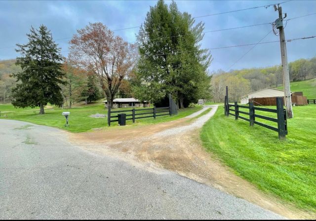 1459 Buck Lick Road, Tollesboro, KY 41189