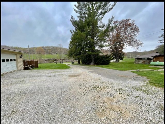 1459 Buck Lick Road, Tollesboro, KY 41189