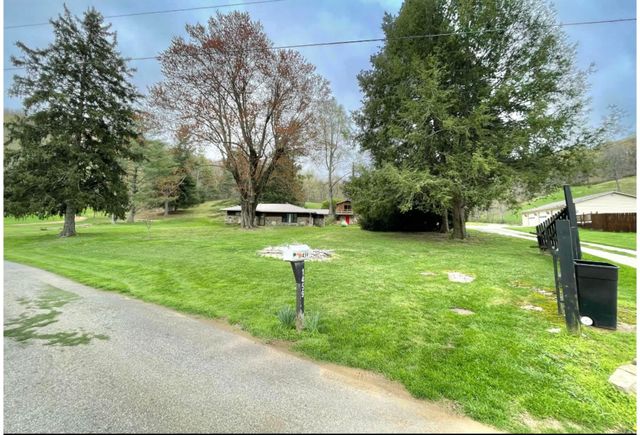 1459 Buck Lick Road, Tollesboro, KY 41189