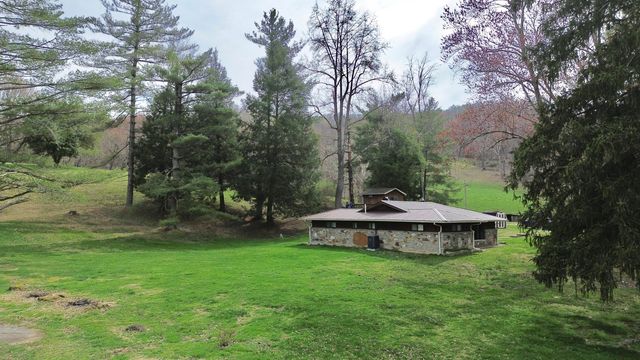 1459 Buck Lick Road, Tollesboro, KY 41189