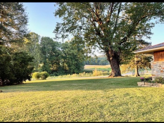 1459 Buck Lick Road, Tollesboro, KY 41189