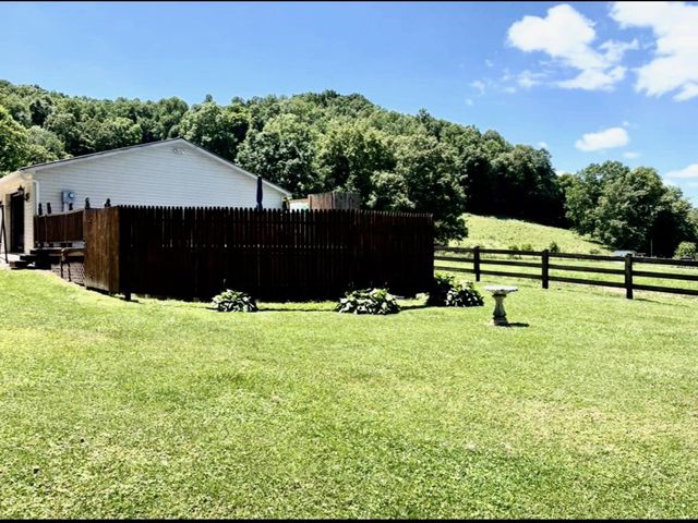 1459 Buck Lick Road, Tollesboro, KY 41189