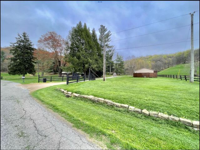 1459 Buck Lick Road, Tollesboro, KY 41189