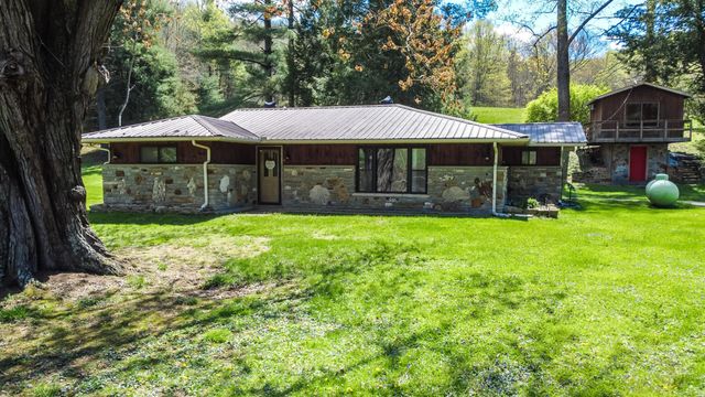1459 Buck Lick Road, Tollesboro, KY 41189