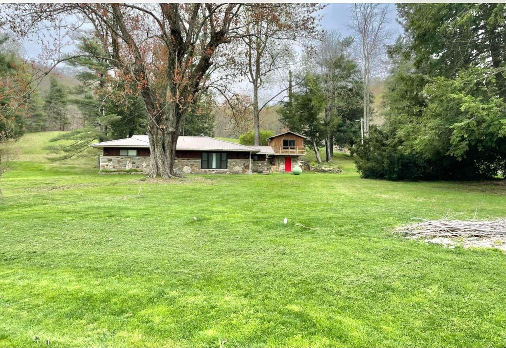 1459 Buck Lick Road, Tollesboro, KY 41189