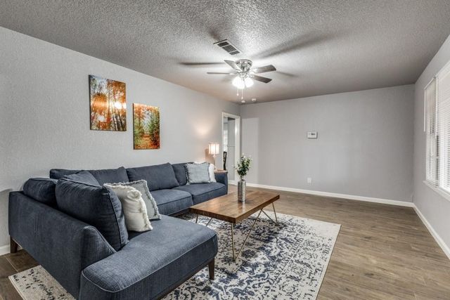 5513 Santa Barbara Avenue, Fort Worth, TX 76114
