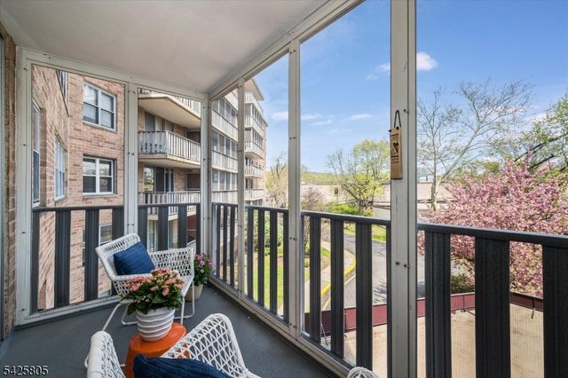 530 Valley Road 3Z, Montclair Twp., NJ 07043