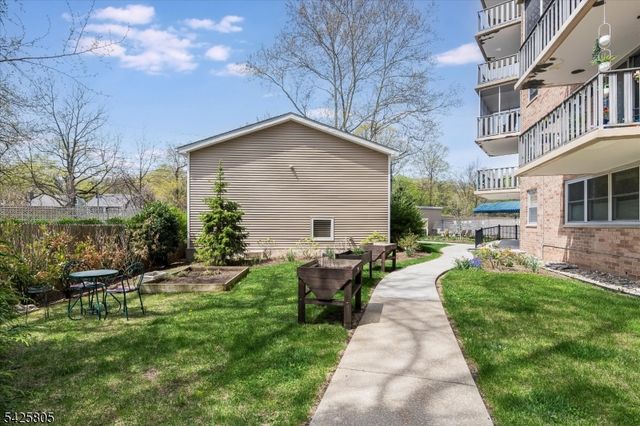 530 Valley Road 3Z, Montclair Twp., NJ 07043