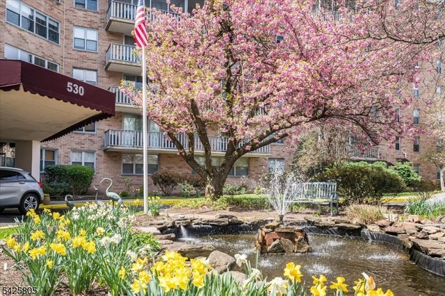 530 Valley Road 3Z, Montclair Twp., NJ 07043