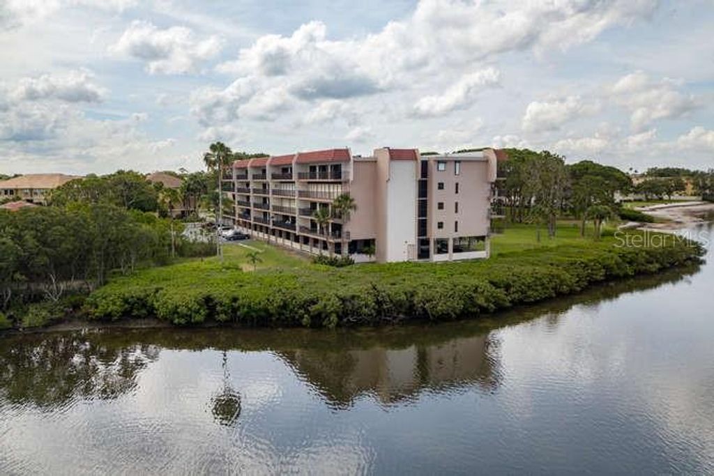 2700 BAYSHORE BOULEVARD 11302, Dunedin, FL 34698