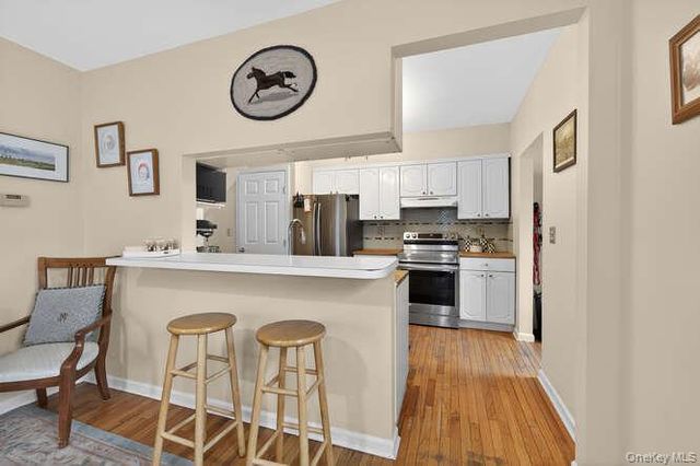 66 Cocks Lane, Locust Valley, NY 11560