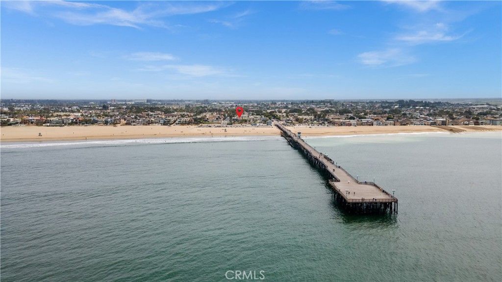 Image 27 of property listing at 805 Ocean 4, Seal Beach, CA 90740