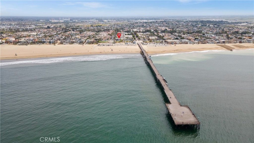 Image 28 of property listing at 805 Ocean 4, Seal Beach, CA 90740