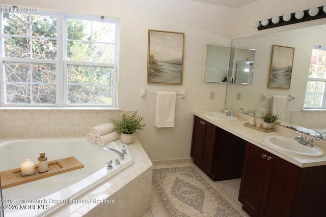 86 Banyan Boulevard, Holmdel, NJ 07733