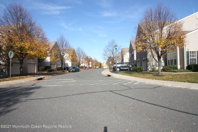 86 Banyan Boulevard, Holmdel, NJ 07733