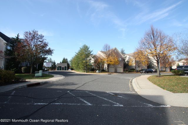 86 Banyan Boulevard, Holmdel, NJ 07733