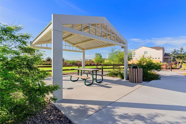 1533 W Sabel Court, San Tan Valley, AZ 85144