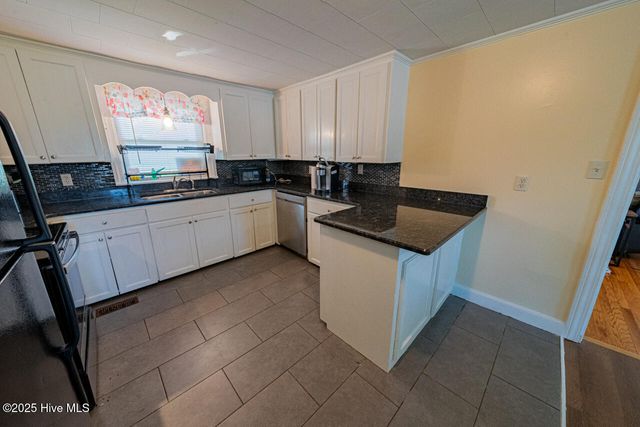 465 Meadstown Road, Elizabeth City, NC 27909