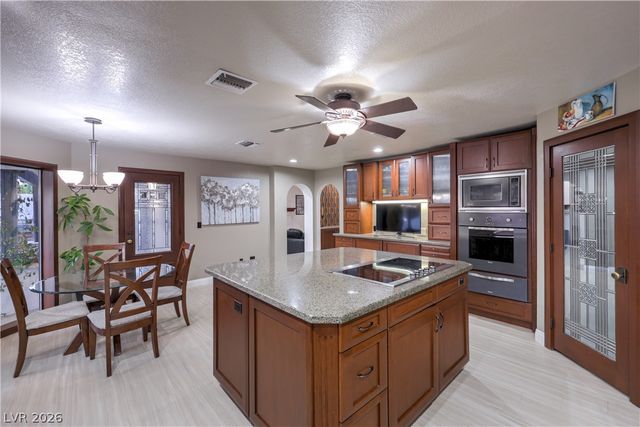 2246 Darwin Circle, Henderson, NV 89014