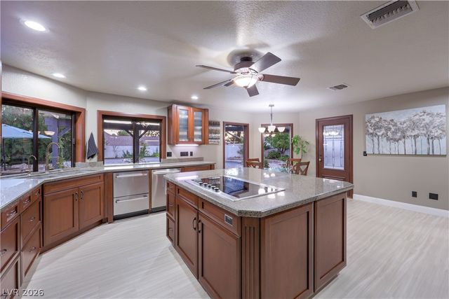 2246 Darwin Circle, Henderson, NV 89014