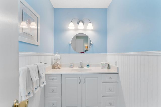 2015 S Seacrest Boulevard C, Boynton Beach, FL 33435