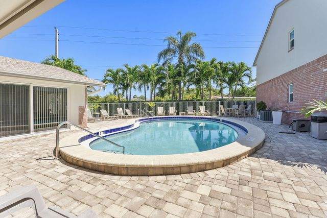 2015 S Seacrest Boulevard C, Boynton Beach, FL 33435