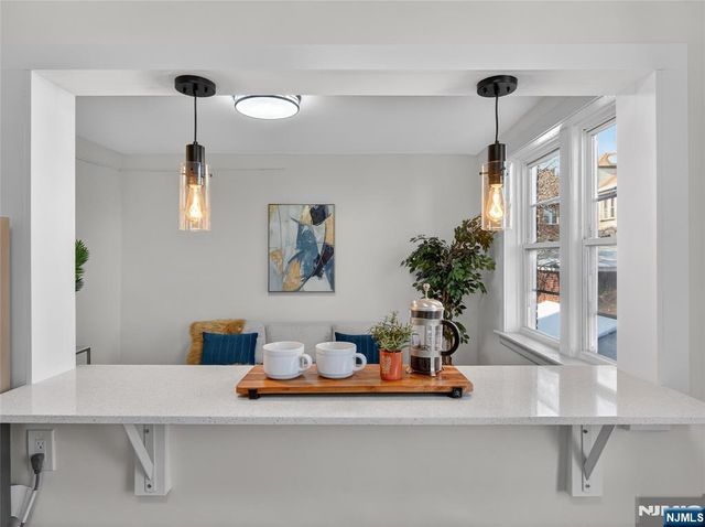 18 74th Street B5, North Bergen, NJ 07047