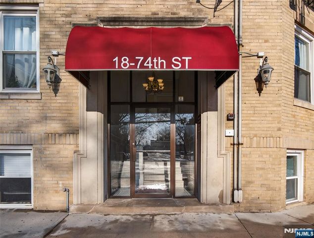 18 74th Street B5, North Bergen, NJ 07047