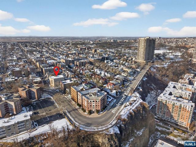 18 74th Street B5, North Bergen, NJ 07047