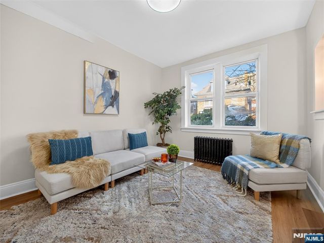 18 74th Street B5, North Bergen, NJ 07047