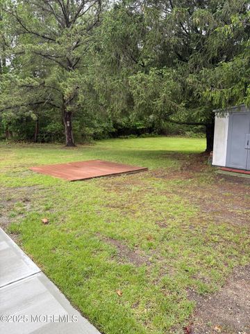 2211 Yorktowne Boulevard, Toms River, NJ 08753