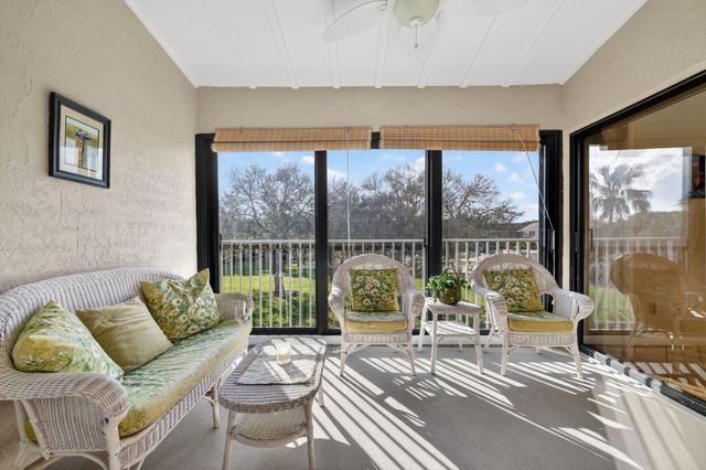 3207 S Lakeview Circle 6-203, Hutchinson Island, FL 34949